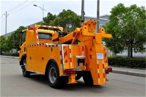 兴文高速路拖车费